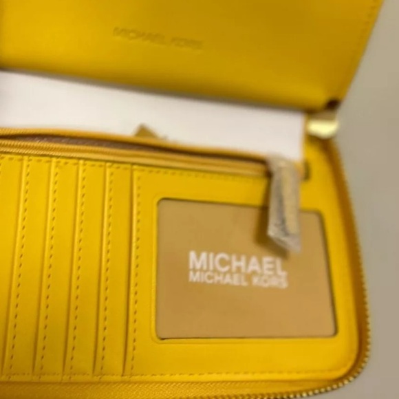 Michael Kors Wallet Golden Yellow NWT - Picture 6 of 8